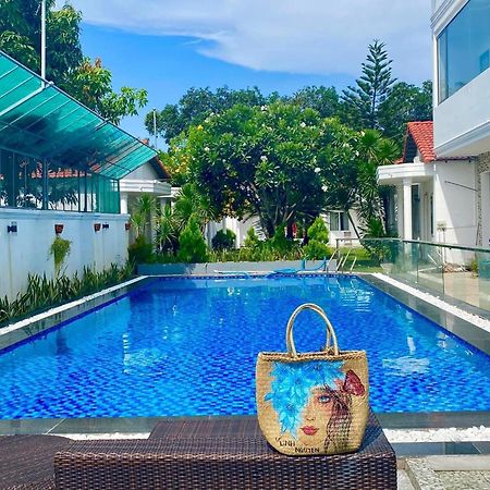 Dragon Bay Hotel Cam Lam Esterno foto