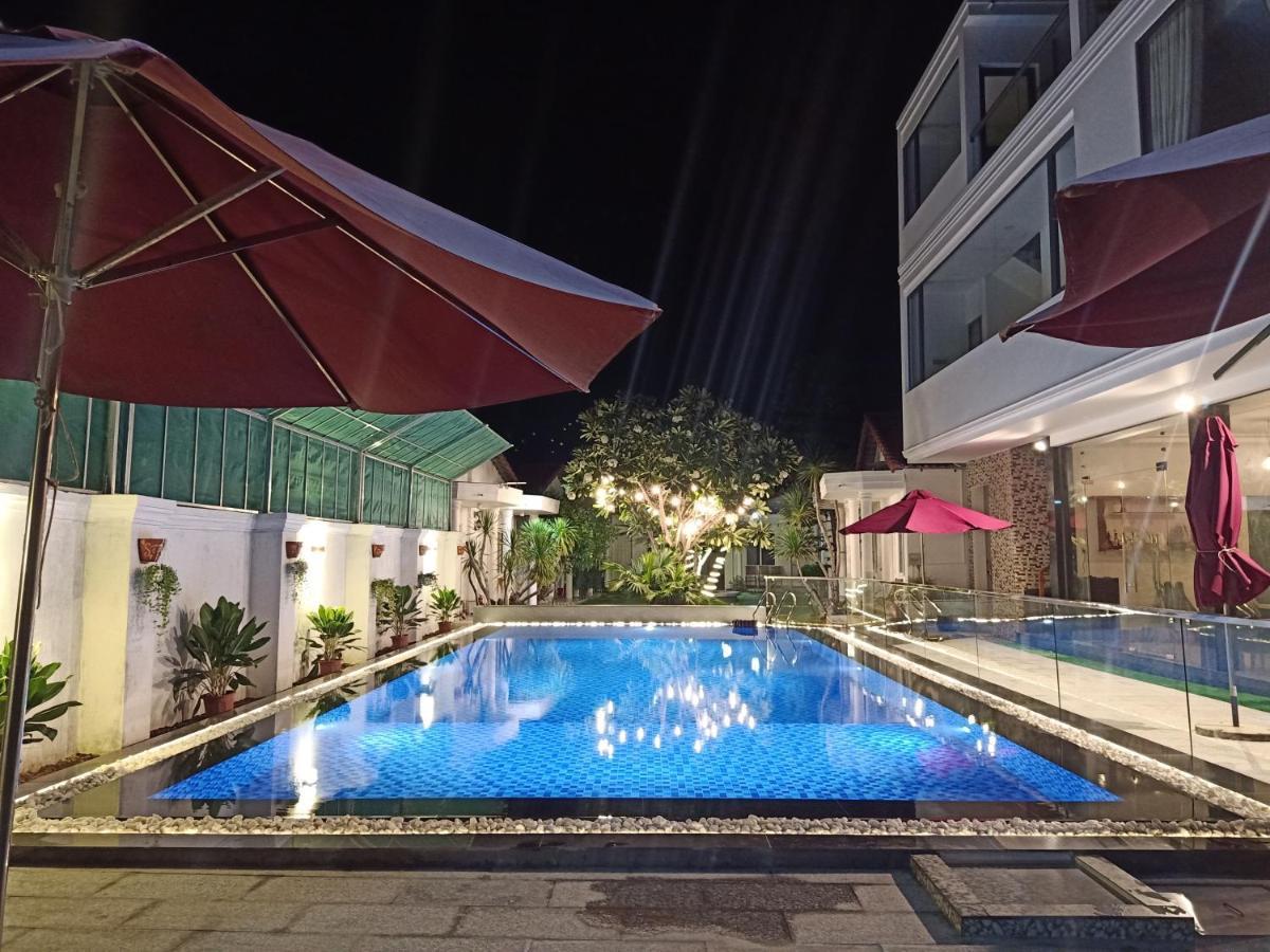 Dragon Bay Hotel Cam Lam Esterno foto