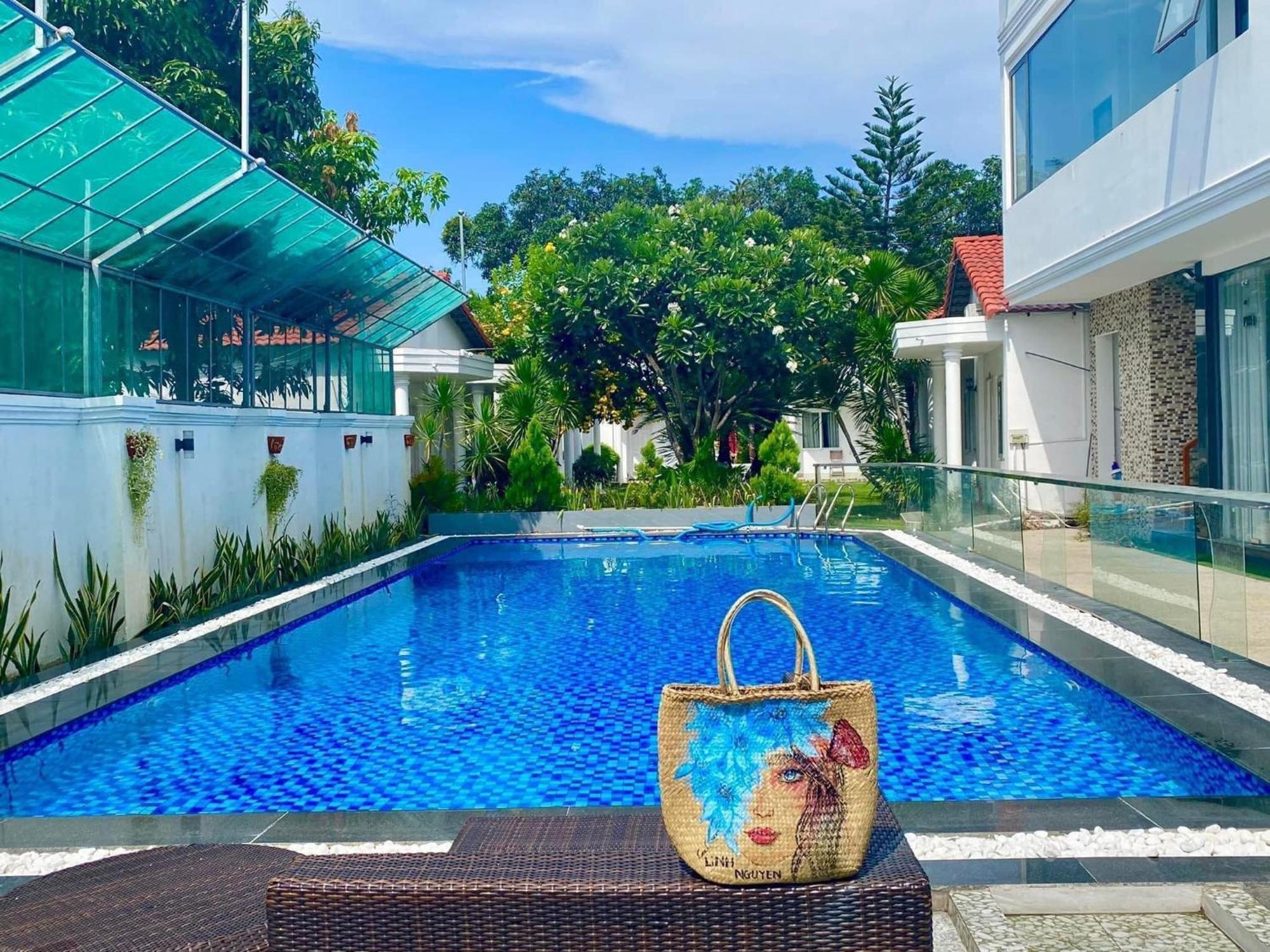 Dragon Bay Hotel Cam Lam Esterno foto